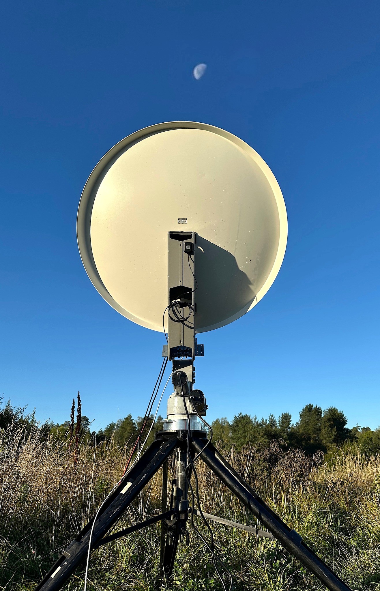 SA5IKN portable, battery-powered 10 GHz EME station in the 2nd leg of the ARRL EME Contest 2025